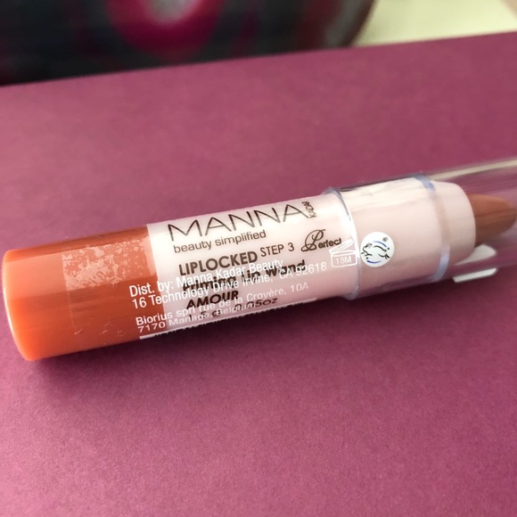 Manna Kadar Liplocked Priming Lip Wand - Picture 8 of 8